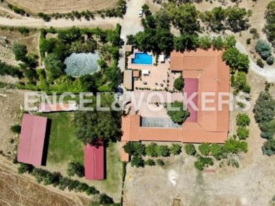 Foto 1 de Casa rural en venta en Casco Urbano de 10 habitaciones con piscina y jardín