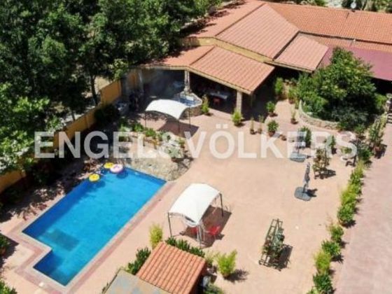 Foto 2 de Casa rural en venda a Casco Urbano de 10 habitacions amb piscina i jardí