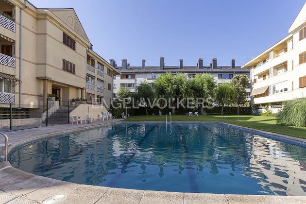 Foto 1 de Dúplex en venda a Jardín de los Reyes - Parque Real de 4 habitacions amb piscina i garatge