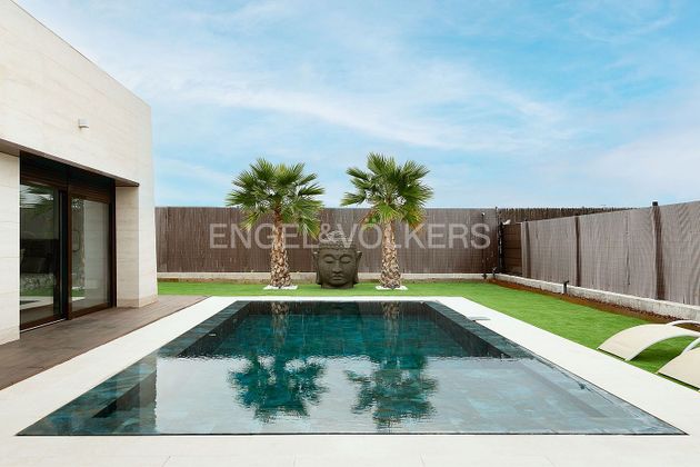 Foto 2 de Xalet en venda a Golf - El Carralero de 4 habitacions amb piscina i garatge