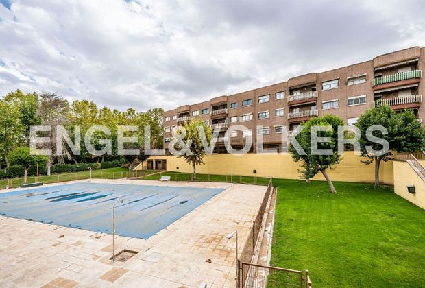 Foto 2 de Piso en venta en Zona Avenida Europa de 4 habitaciones con terraza y piscina