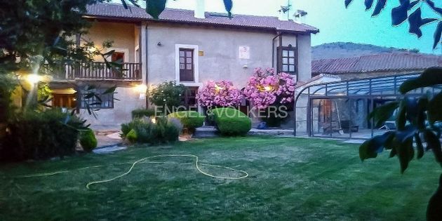 Foto 2 de Casa en venta en Horcajo de la Sierra de 7 habitaciones con piscina y jardín