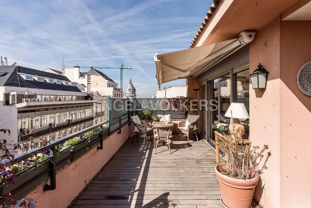 Foto 1 de Àtic en venda a Recoletos de 3 habitacions amb terrassa i garatge