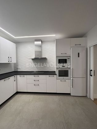 Foto 2 de Alquiler de piso en Argüelles de 4 habitaciones con aire acondicionado y calefacción