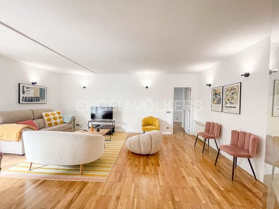 Foto 1 de Alquiler de piso en Bernabéu - Hispanoamérica de 4 habitaciones con garaje y muebles