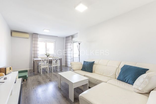 Foto 2 de Piso en venta en Mariblanca - Villafontana de 4 habitaciones con terraza y garaje