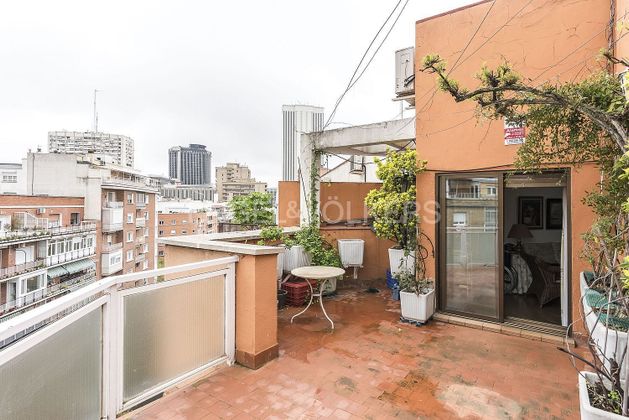 Foto 1 de Àtic en venda a Cuatro Caminos de 1 habitació amb terrassa i garatge