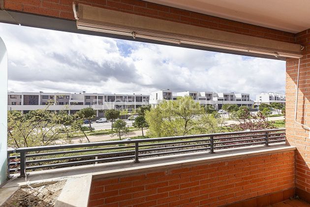 Foto 2 de Alquiler de piso en Prado de Somosaguas de 2 habitaciones con terraza y piscina