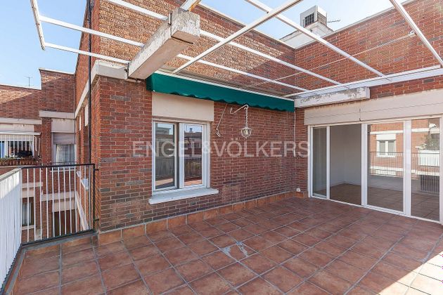 Foto 2 de Àtic en venda a Nuevos Ministerios - Ríos Rosas de 3 habitacions amb terrassa i aire acondicionat