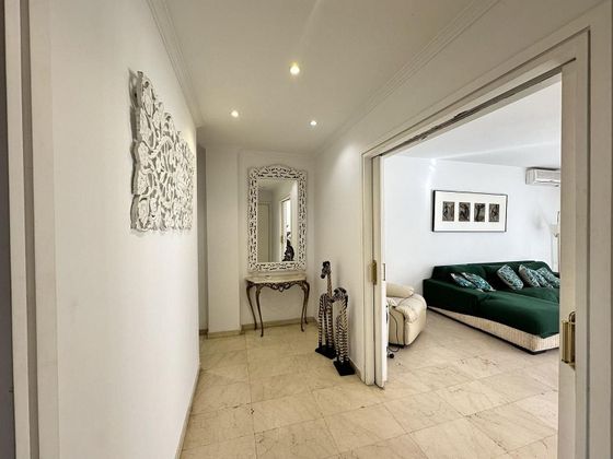 Foto 2 de Venta de piso en Centro - Alicante de 3 habitaciones con terraza y aire acondicionado