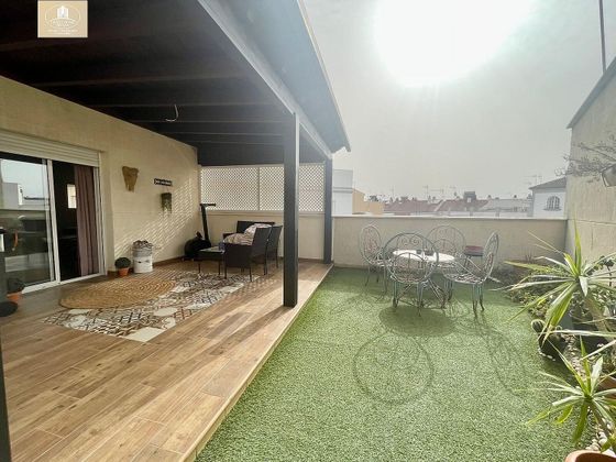 Foto 1 de Dúplex en venta en Gines de 3 habitaciones con garaje y aire acondicionado