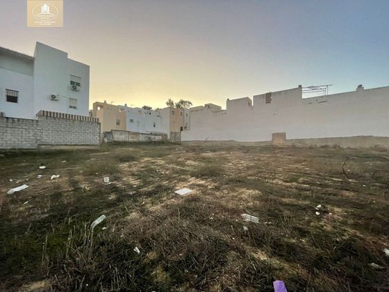 Foto 1 de Venta de terreno en Coria del Río de 3400 m²