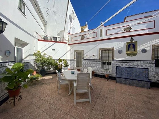 Foto 1 de Casa en venda a Villanueva del Ariscal de 4 habitacions amb balcó i aire acondicionat