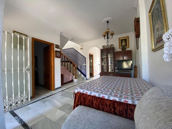 Foto 2 de Casa en venda a Bollullos de la Mitación de 4 habitacions amb terrassa i balcó