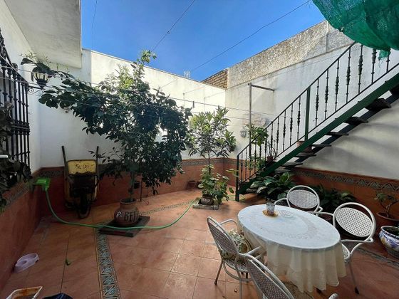 Foto 1 de Casa en venda a Puebla del Río (La) de 5 habitacions amb terrassa i garatge
