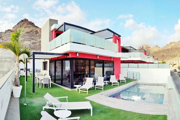 Foto 1 de Casa en venta en Playa del Cura - Taurito de 5 habitaciones con terraza y piscina