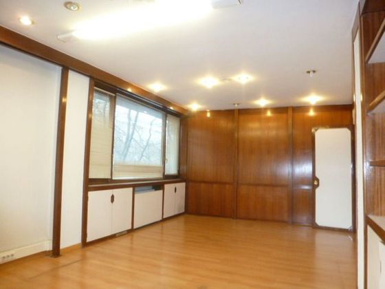 Foto 2 de Alquiler de oficina en Ensanche con calefacción y ascensor