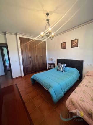 Foto 2 de Casa rural en venta en Casarabonela de 4 habitaciones y 2300 m²