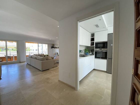 Foto 2 de Ático en venta en La Llotja - Sant Jaume de 3 habitaciones con terraza y garaje