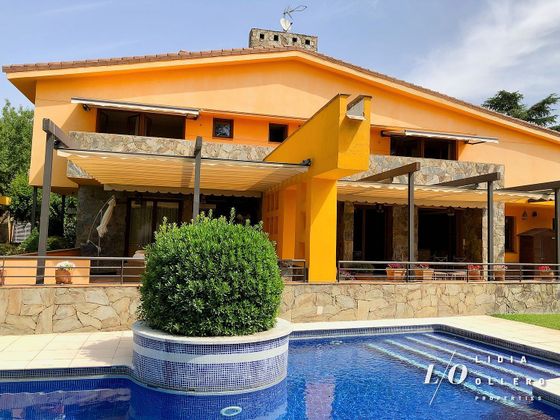 Foto 1 de Chalet en venta en Zona Monte El Pilar de 7 habitaciones con terraza y piscina