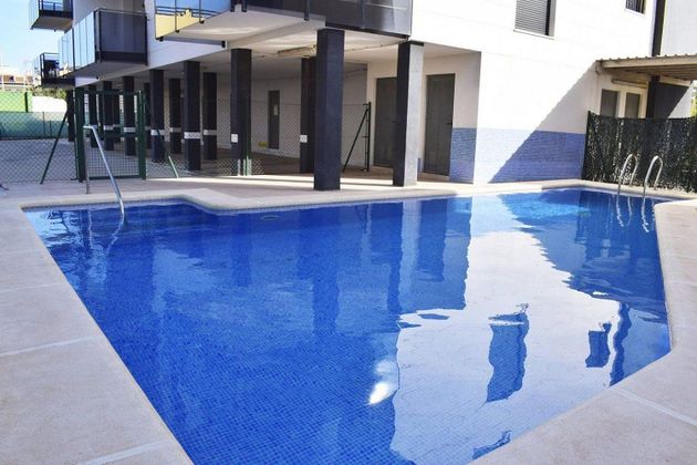 Foto 1 de Venta de piso en Bellreguard de 2 habitaciones con terraza y piscina