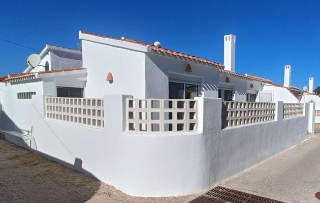 Foto 1 de Casa adosada en venta en Poblets (els) de 2 habitaciones con terraza y jardín
