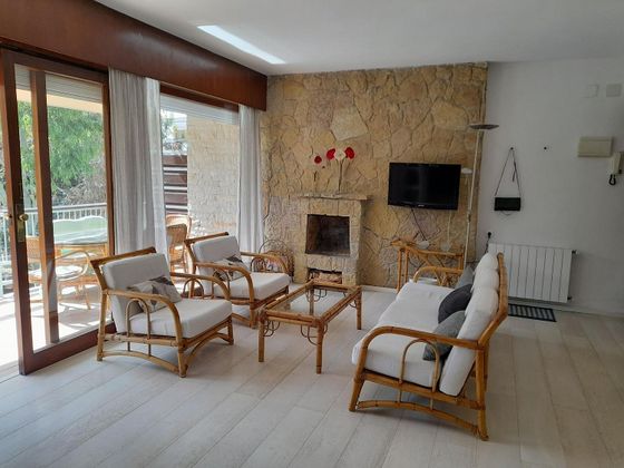 Foto 2 de Pis en lloguer a Can Girona - Terramar - Can Pei - Vinyet de 2 habitacions amb terrassa i piscina