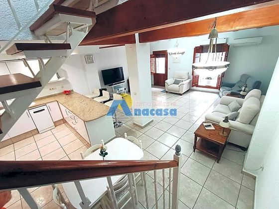 Foto 1 de Chalet en venta en Oliva pueblo de 2 habitaciones con terraza y aire acondicionado