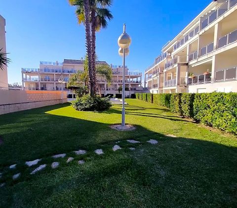 Foto 2 de Dúplex en venda a Oliva Playa de 3 habitacions amb terrassa i piscina