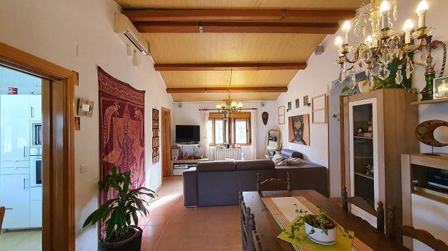 Foto 2 de Chalet en venta en Pinos de Alhaurín - Periferia de 4 habitaciones con terraza y jardín