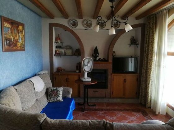 Foto 2 de Xalet en lloguer a calle Prado de 4 habitacions amb garatge i mobles