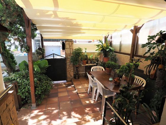 Foto 1 de Xalet en venda a Semicentre de 3 habitacions amb terrassa i garatge