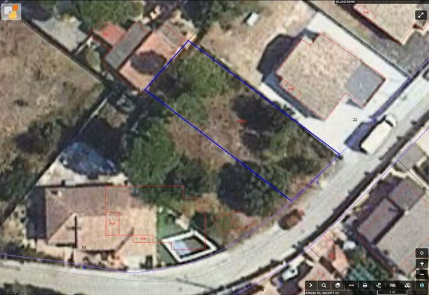 Foto 2 de Venta de terreno en calle Lliri de 675 m²