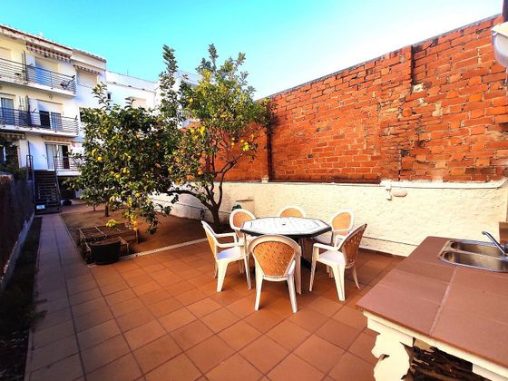 Foto 1 de Pis en venda a Centre - Blanes de 3 habitacions amb terrassa i jardí