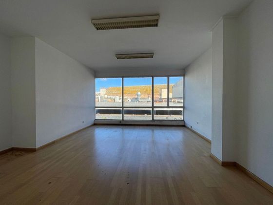 Foto 2 de Oficina en venda a calle Dídac Garrell i Tauler de 64 m²