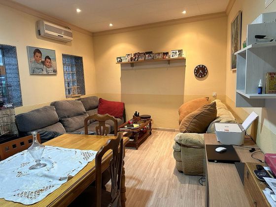 Foto 1 de Piso en venta en Poblenou de 3 habitaciones con terraza y aire acondicionado