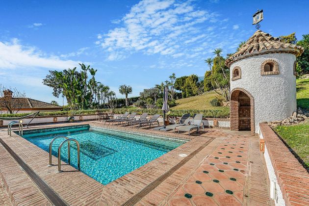 Foto 2 de Xalet en venda a Elviria de 4 habitacions amb terrassa i piscina