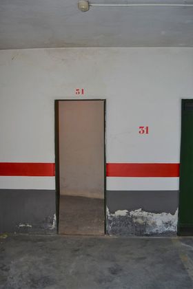 Foto 2 de Alquiler de garaje en calle Fernando El Catolico de 16 m²