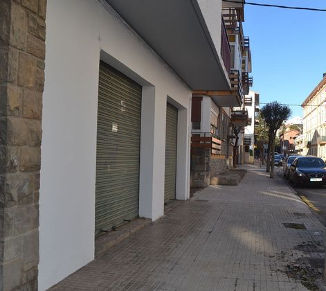 Foto 2 de Local en venda a calle Pirineos amb garatge