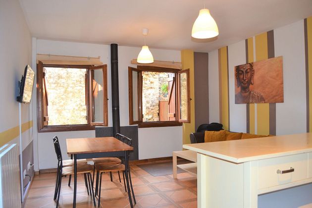 Foto 2 de Pis en venda a Jaca de 3 habitacions amb terrassa i garatge