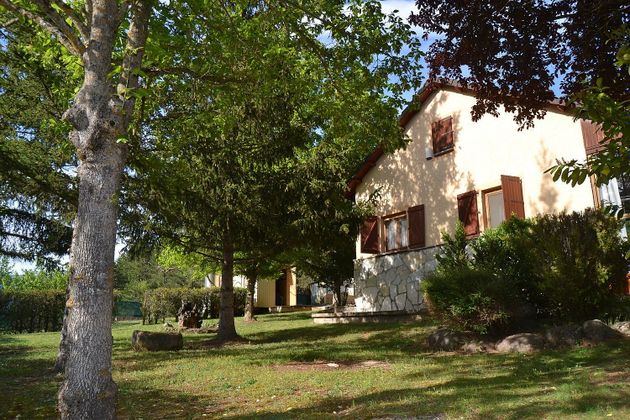 Foto 2 de Casa rural en venda a calle Torrijos de 3 habitacions amb piscina i jardí