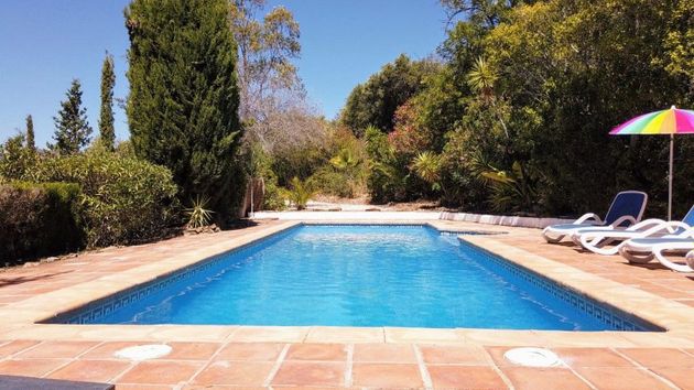 Foto 2 de Casa en venda a Guaro de 2 habitacions amb piscina i aire acondicionat