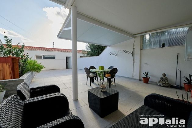 Foto 2 de Casa adossada en venda a Sentmenat de 4 habitacions amb garatge i balcó