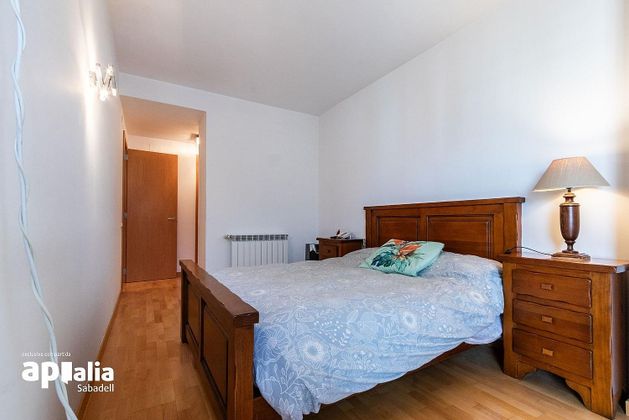 Foto 2 de Piso en venta en Centre - Sabadell de 3 habitaciones con terraza y piscina