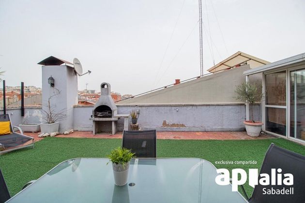 Foto 1 de Piso en venta en Centre - Eixample – Can Llobet – Can Serra de 4 habitaciones con terraza y balcón