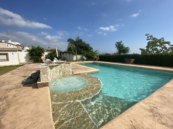 Foto 1 de Casa en venda a Oliva pueblo de 5 habitacions amb terrassa i piscina
