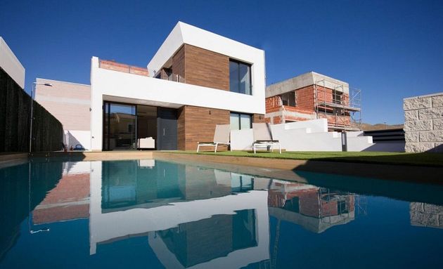 Foto 1 de Casa en venta en Campello Pueblo de 3 habitaciones con terraza y piscina