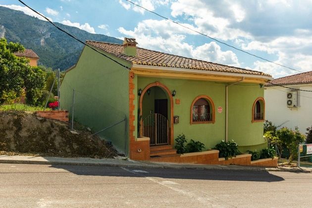 Foto 2 de Casa en venta en Beniatjar de 3 habitaciones con garaje y aire acondicionado