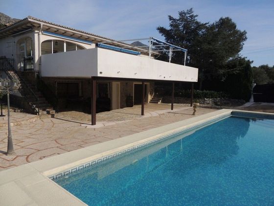Foto 1 de Venta de casa en Barx de 4 habitaciones con terraza y piscina