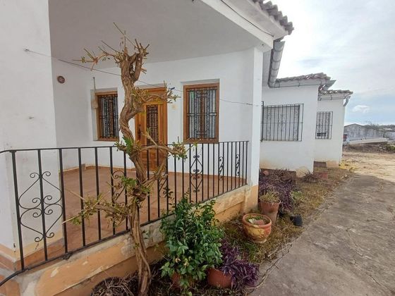 Foto 2 de Venta de casa en Castelló de Rugat de 5 habitaciones con terraza y garaje